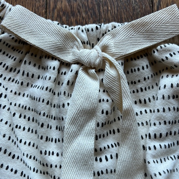 NWOT Childhoods Clothing Shorties size 5T  in Black Domino Print - Picture 2 of 9